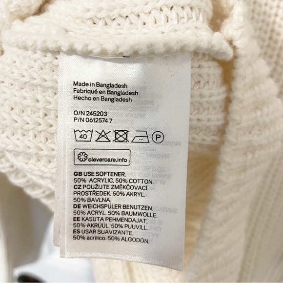 H&M Creamy White Knit Sweater Size Medium - Picture 5 of 6